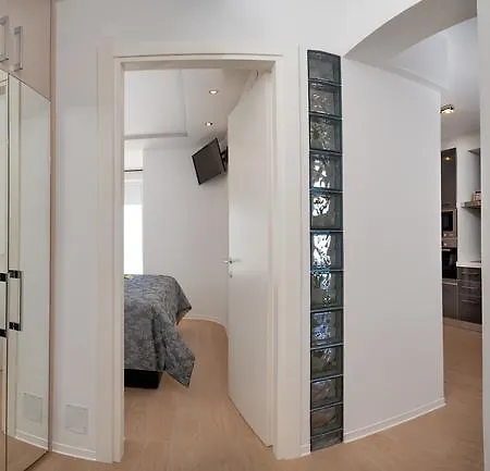 Mariva Luxury Apartment
